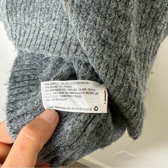Target Wild Fable Cowl Neck Bell Sleeve Cropped Sweater Gray Size Large - Picture 6 of 12